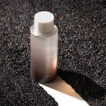 ⁦Black Rice Hyaluronic Toner - تونر كوري لعلاج الحبوب تحت الجلد وترطيب البشرة⁩ - الصورة ⁦3⁩