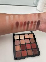 باليت شادو العيون المثالية بألوان محايدة دافئة ULTIMATE SHADOW PALETTE - Image 4