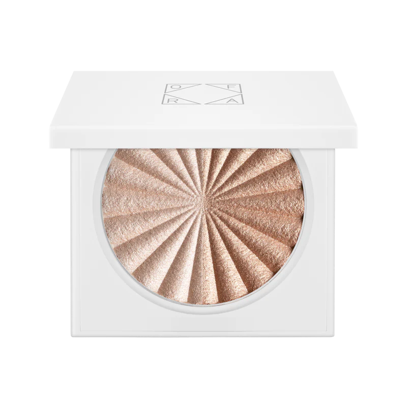 Milk-and-cookies-highlighter-hires-ns_95911b91-373e-4e3c-a6d0-255f3a8f38d5 باليت هايلايتر أوفرا ميلك وكوكيز - milk and cookies - Image 1