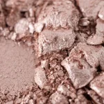 باليت هايلايتر أوفرا blissful  لون برونزي ذهبي مع لمسة وردية - Image 5